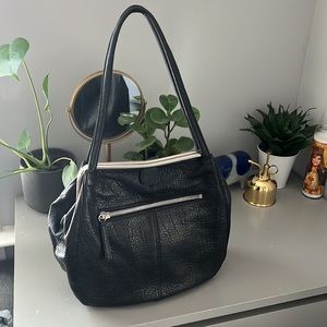 ❤️Gorgeous Hobo International shoulder bag❤️